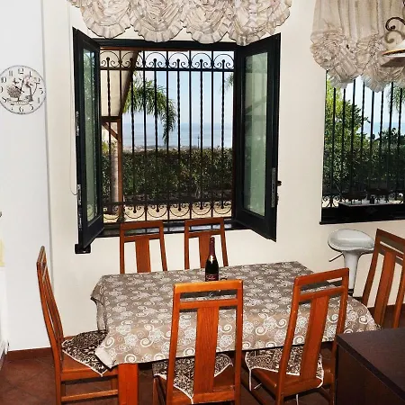 Holiday home Milagros-appartamento In Acireale