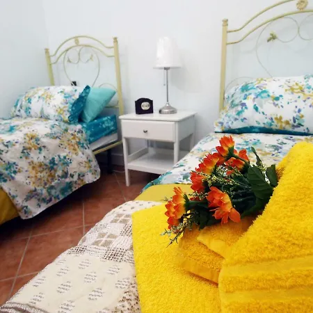 Milagros-appartamento In Ferienhaus Acireale